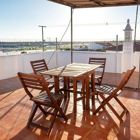 Blife Marya Private Rooms - Airport Stay Faro Exterior photo