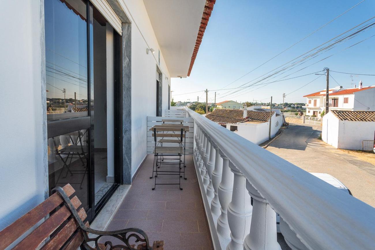 Blife Marya Private Rooms - Airport Stay Faro Exterior photo
