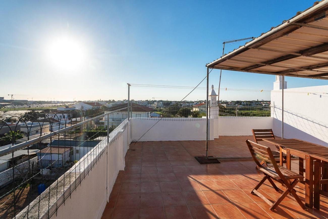 Blife Marya Private Rooms - Airport Stay Faro Exterior photo