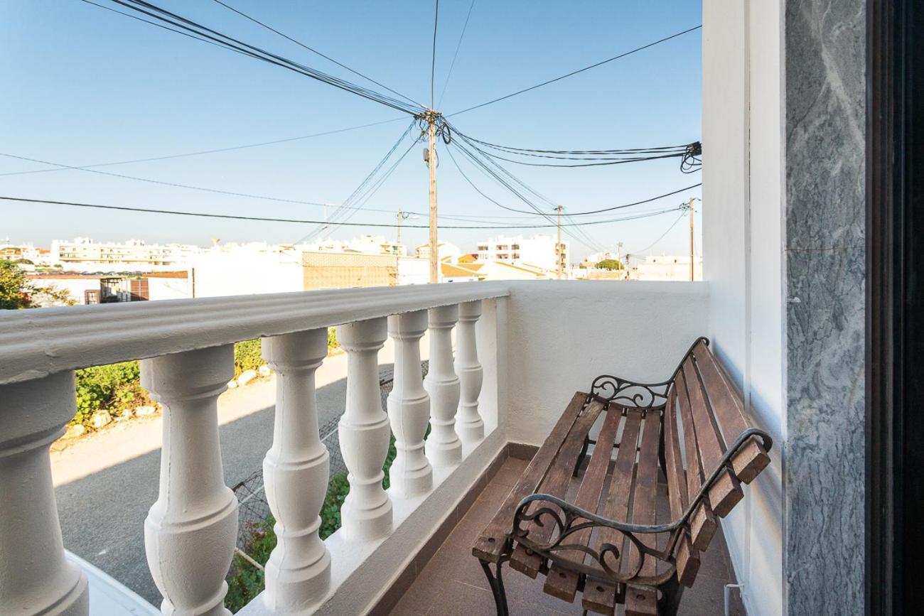 Blife Marya Private Rooms - Airport Stay Faro Room photo