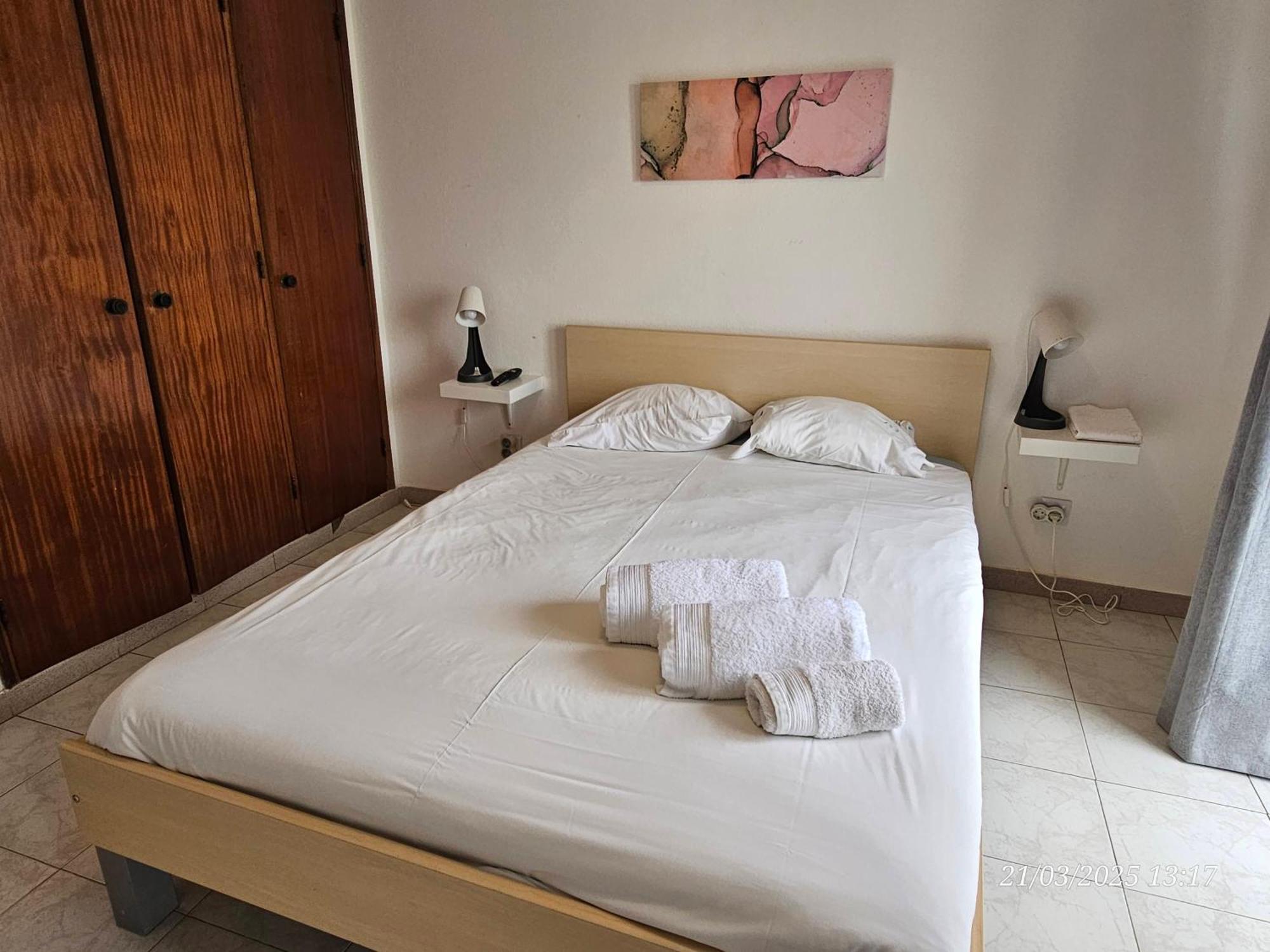 Blife Marya Private Rooms - Airport Stay Faro Room photo